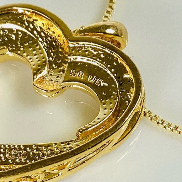 Unique Designs Heart Necklace - Picture 3 of 8